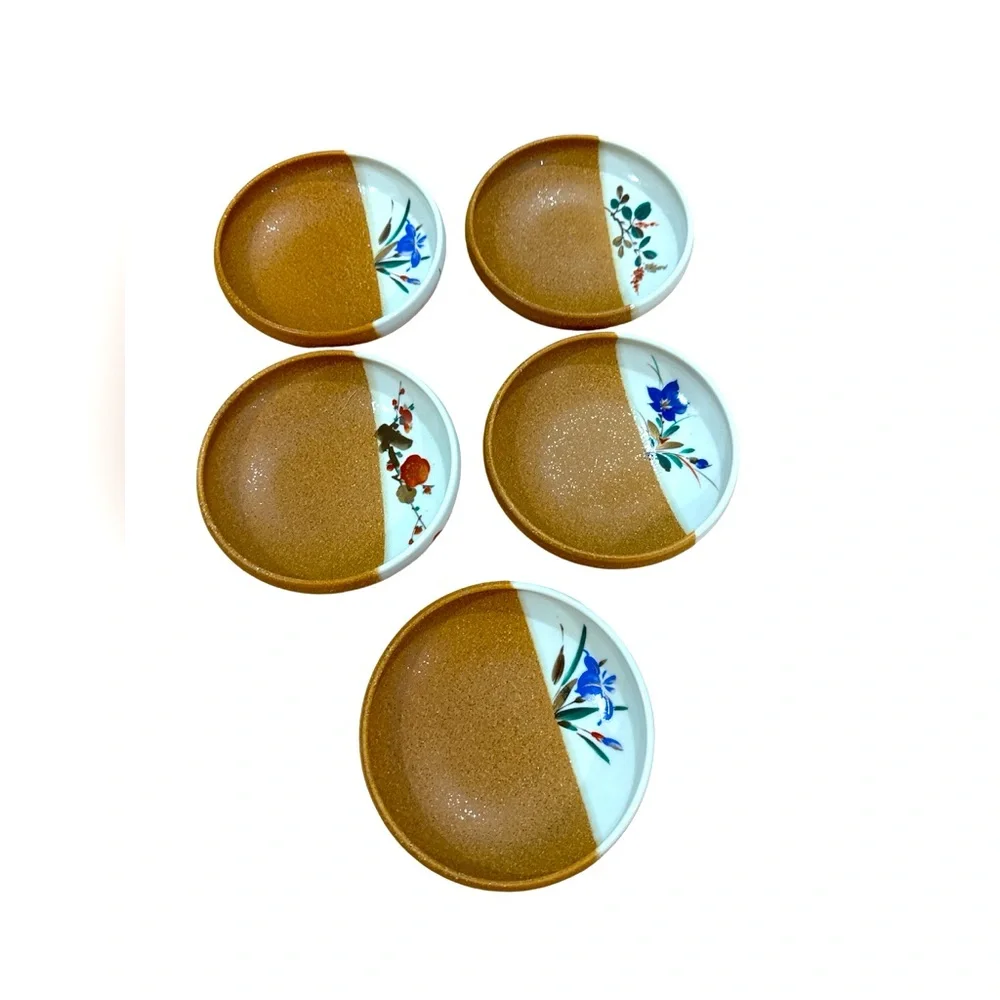 Set of 5 Handmade Painted Floral Plates‎ Tan and White 5.5”